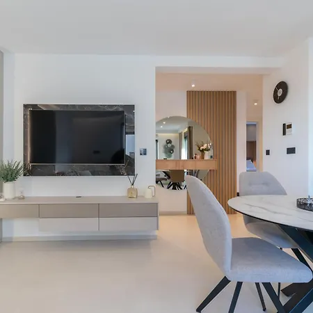 Lux Aleo Apartament *