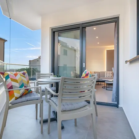 Lux Aleo Apartament Makarska