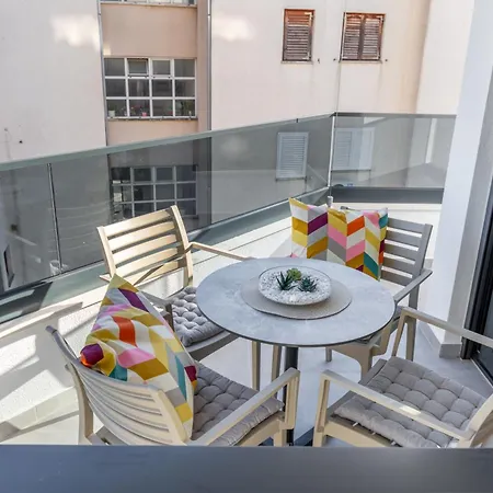 Apartment Lux Aleo